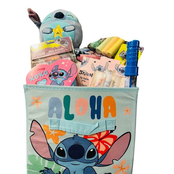 Stitch Easter bundle 50x70 throw stitch kite, set of chalk mini journal lip balm